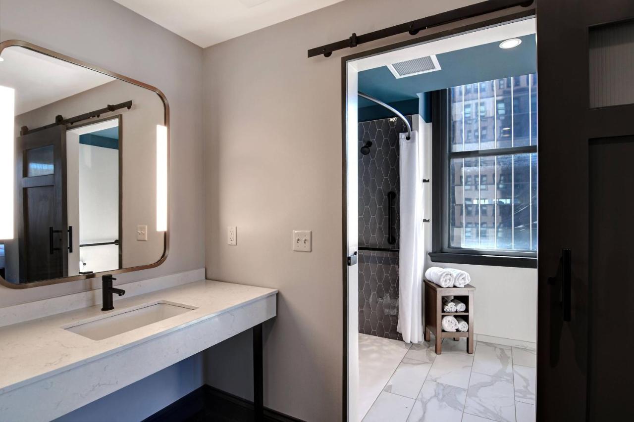 Courtyard By Marriott Cincinnati Downtown Εξωτερικό φωτογραφία