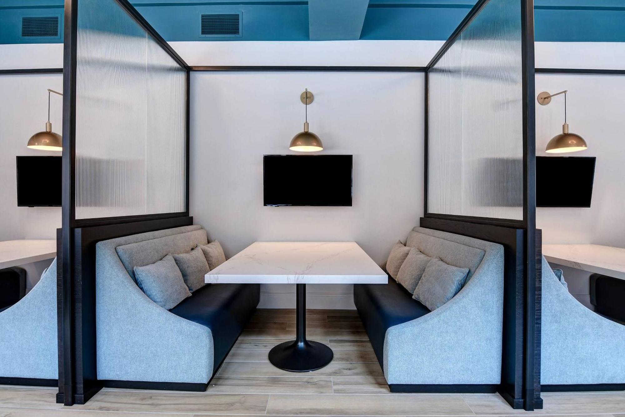 Courtyard By Marriott Cincinnati Downtown Εξωτερικό φωτογραφία